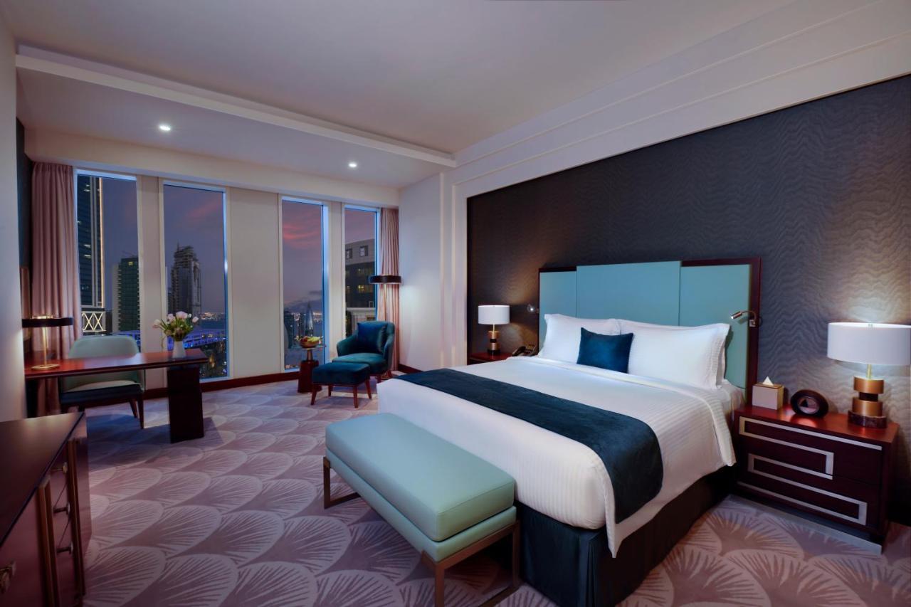 Wyndham Grand Doha West Bay Beach Buitenkant foto Deluxe Suite